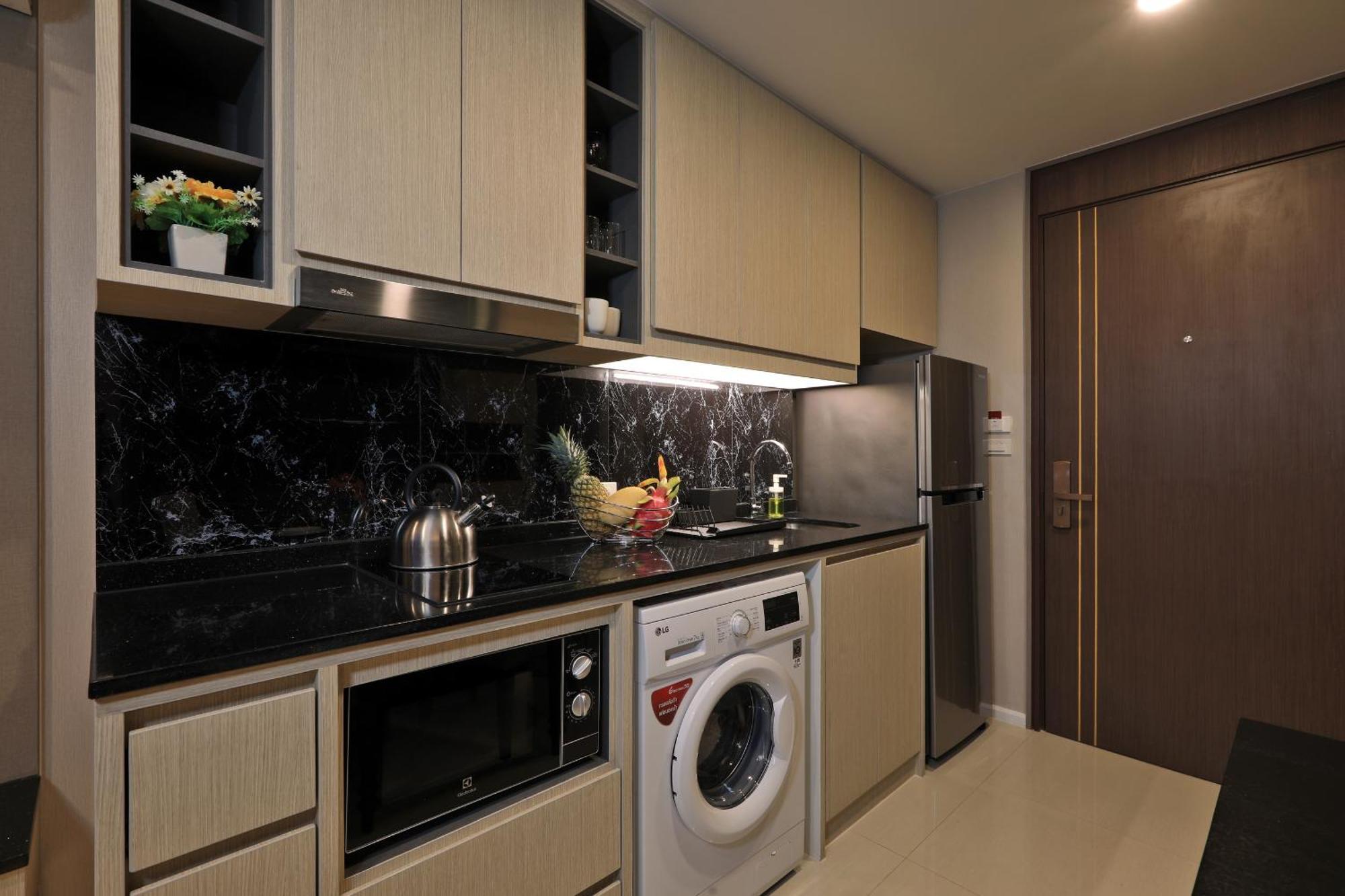Sea View 1-Br 36 M2 Panora Surin By Holy Cow Apartman Kültér fotó