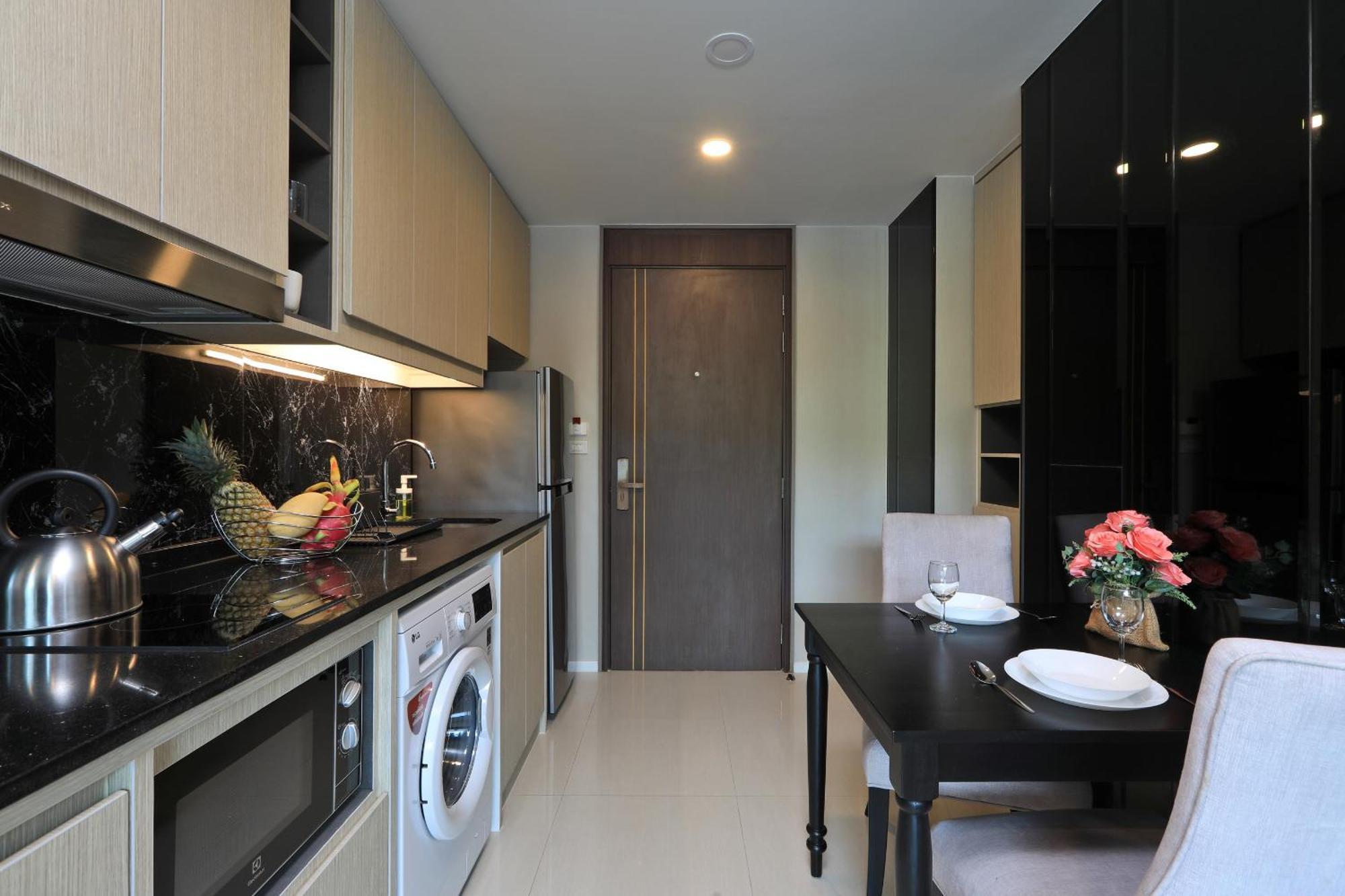 Sea View 1-Br 36 M2 Panora Surin By Holy Cow Apartman Kültér fotó
